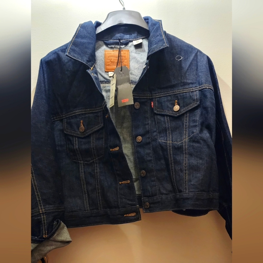 Levi's